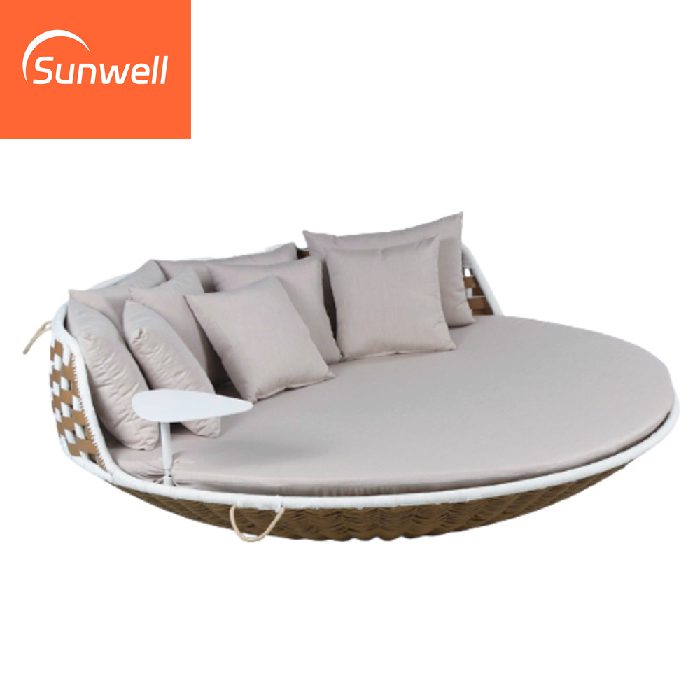 New Outdoor Rattan Daybed Swin - огляд і ціна Outdoor Daybed Furniture